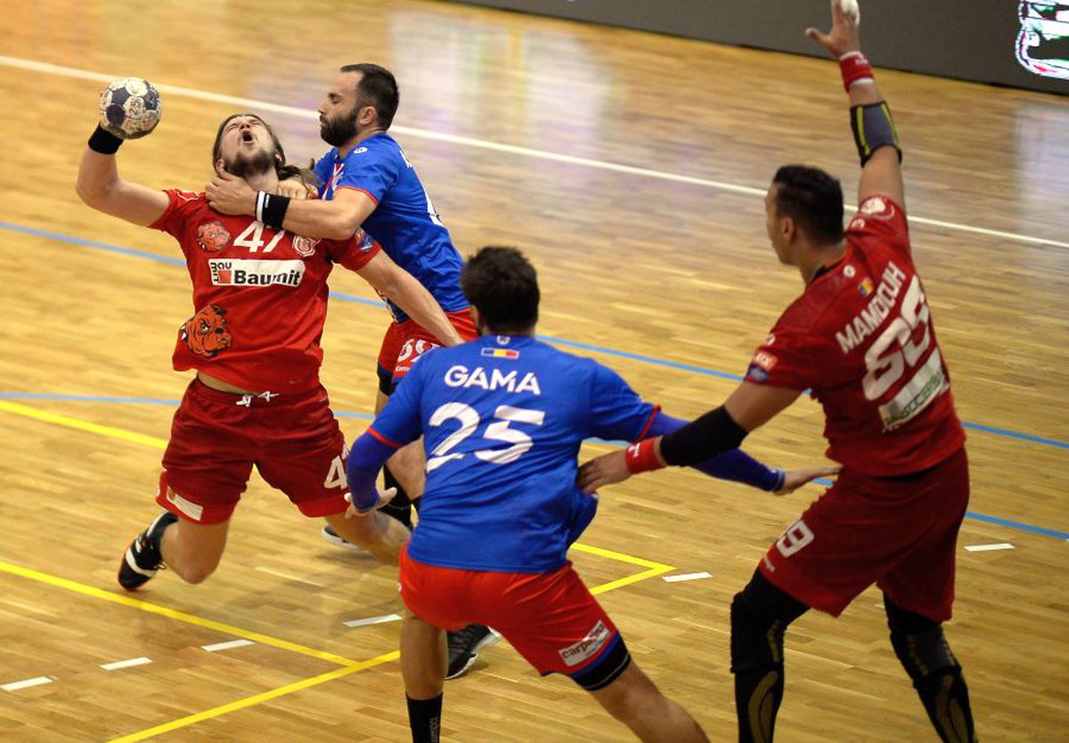 STEAUA - DINAMO 27-26 // În ultima secundă! Steaua a obținut o victorie dramatică în fața lui Dinamo, care era neînvinsă până azi în campionatul