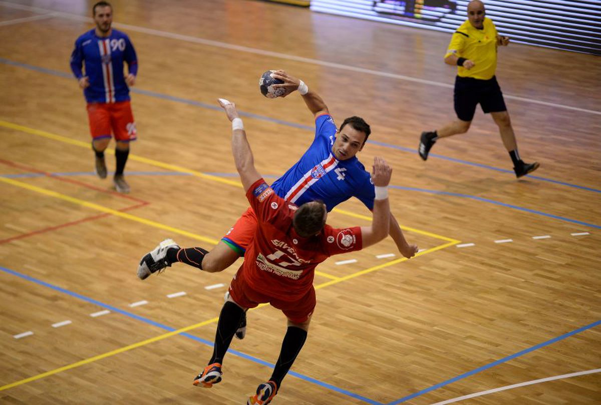 STEAUA - DINAMO 27-26 // În ultima secundă! Steaua a obținut o victorie dramatică în fața lui Dinamo, care era neînvinsă până azi în campionatul