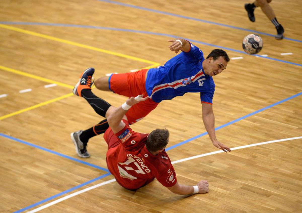 STEAUA - DINAMO 27-26 // În ultima secundă! Steaua a obținut o victorie dramatică în fața lui Dinamo, care era neînvinsă până azi în campionatul