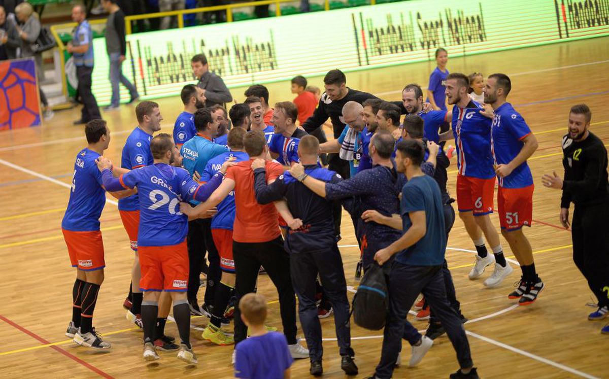 STEAUA - DINAMO 27-26 // În ultima secundă! Steaua a obținut o victorie dramatică în fața lui Dinamo, care era neînvinsă până azi în campionatul