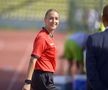 GALERIE FOTO A „furat” toate privirile. Arbitra de rezervă a entuziasmat asistența de la derby-ul FC Argeș - U Cluj