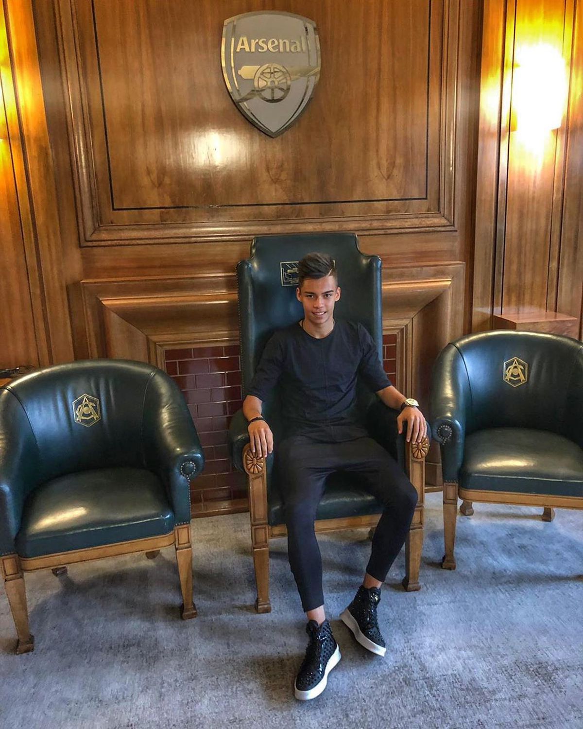 EXCLUSIV Cătălin Cîrjan a debutat la Arsenal U18 și vrea mai mult: „Muncesc din greu să fac pasul la prima echipă” » Vergil Andronache i-a dat încredere