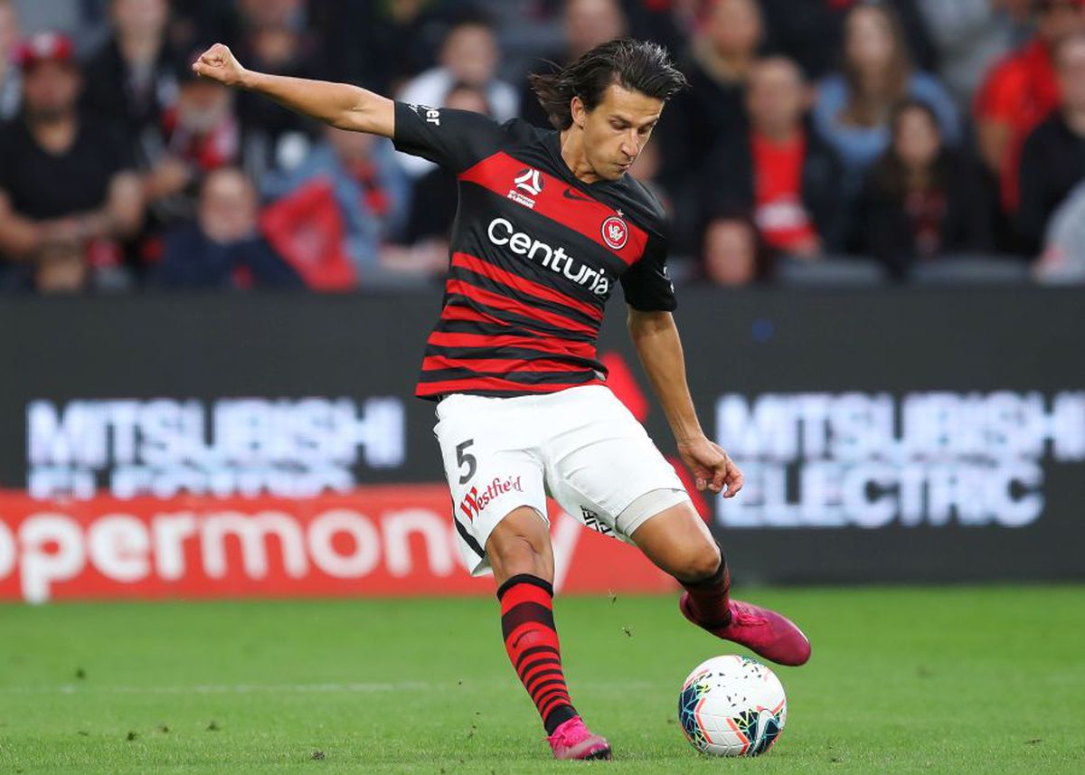 Look nou pentru Daniel Georgievski! Dublul campion cu FCSB nu l-a uitat pe Laurențiu Reghecampf pe care-l compară cu un antrenor neamț