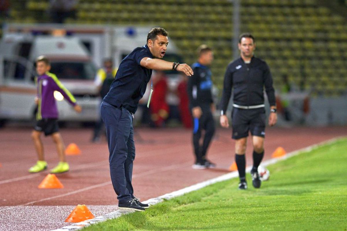 FCSB - POLI IAȘI 1-2 // VIDEO + FOTO Cine îi mai salvează? Roș-albaștrii sunt în derivă, după a 4-a înfrângere la rând în Liga 1