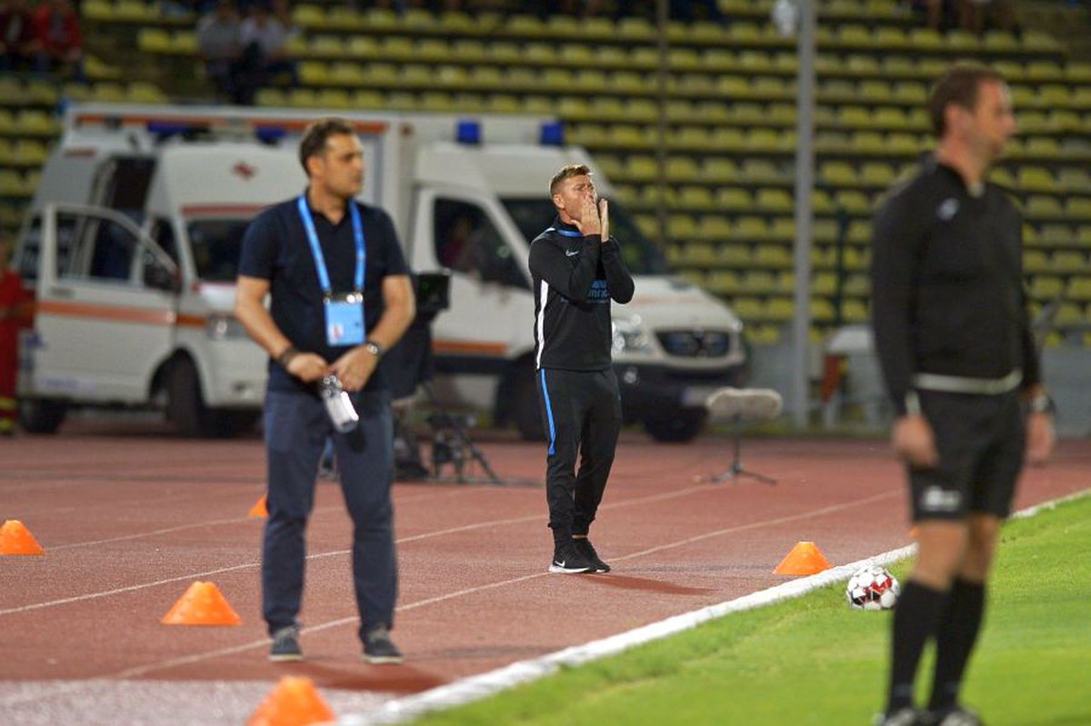 FCSB - POLI IAȘI 1-2 // VIDEO + FOTO Cine îi mai salvează? Roș-albaștrii sunt în derivă, după a 4-a înfrângere la rând în Liga 1