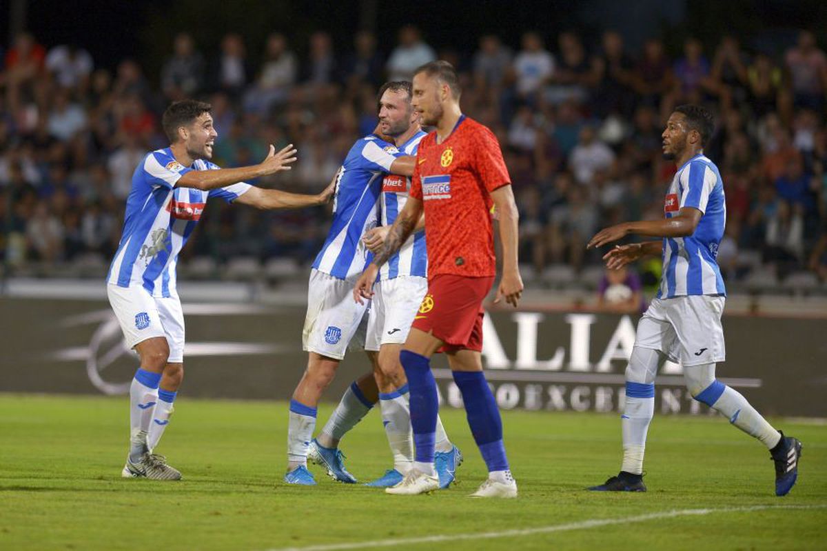 FCSB - POLI IAȘI 1-2 // VIDEO + FOTO Cine îi mai salvează? Roș-albaștrii sunt în derivă, după a 4-a înfrângere la rând în Liga 1