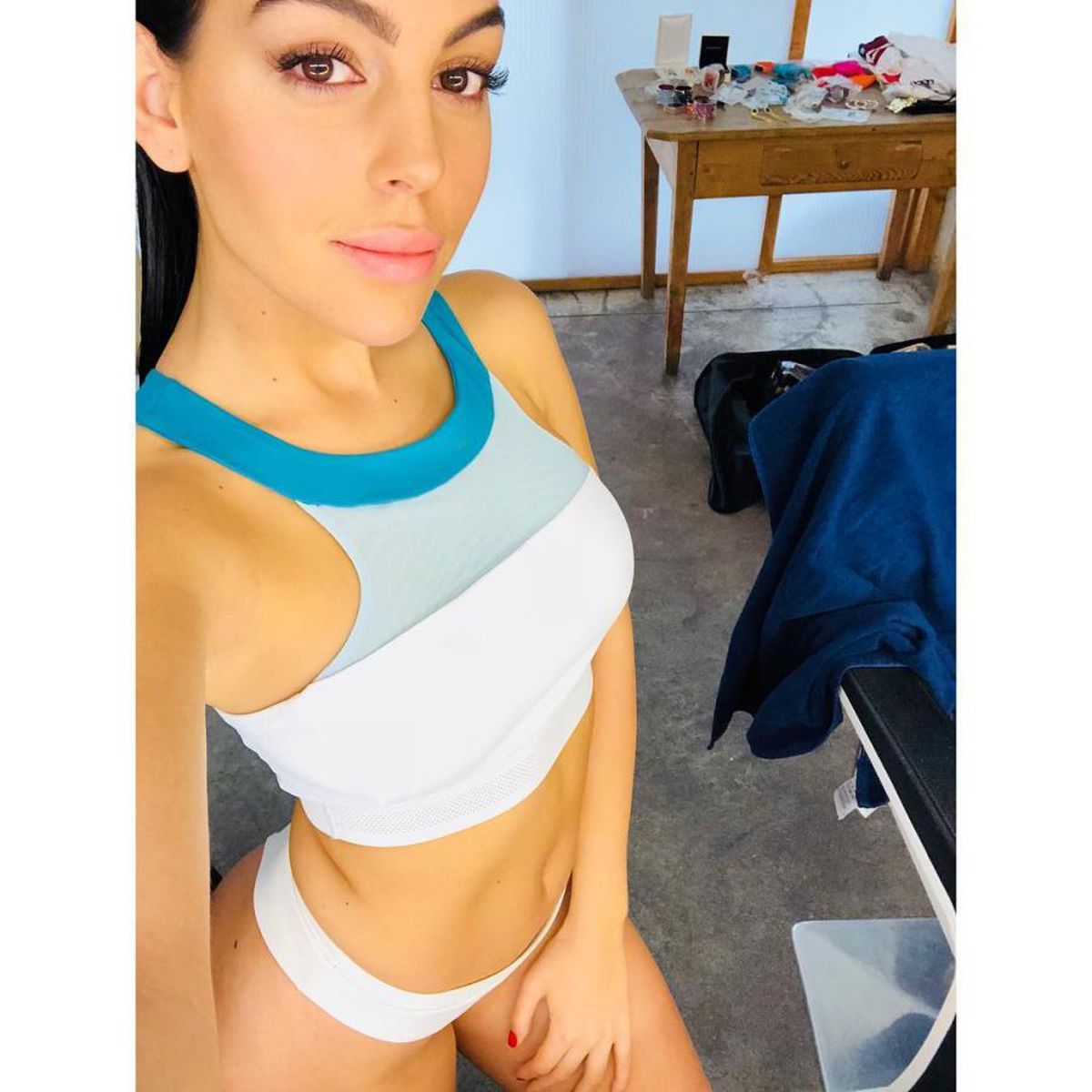 VIDEO + FOTO Georgina Rodriguez, partenera lui Cristiano Ronaldo, filmare provocatoare în vacanța din Dubai. Peste 6 milioane de aprecieri pe Instagram!