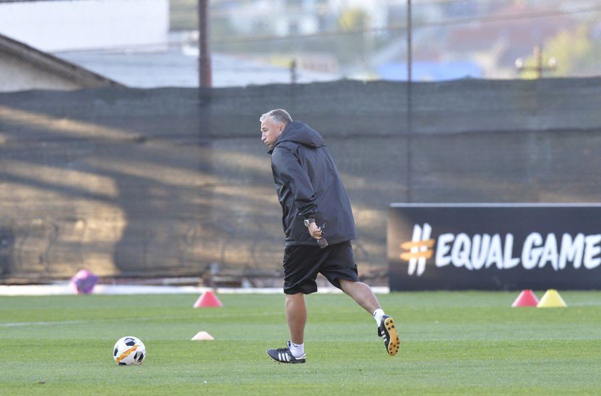 CFR CLUJ - LAZIO // GALERIE FOTO + VIDEO Dan Petrescu și Simone Inzaghi au abordat total diferit ziua dinaintea meciului » Imaginea surprisă de fotoreporterul GSP în Gruia
