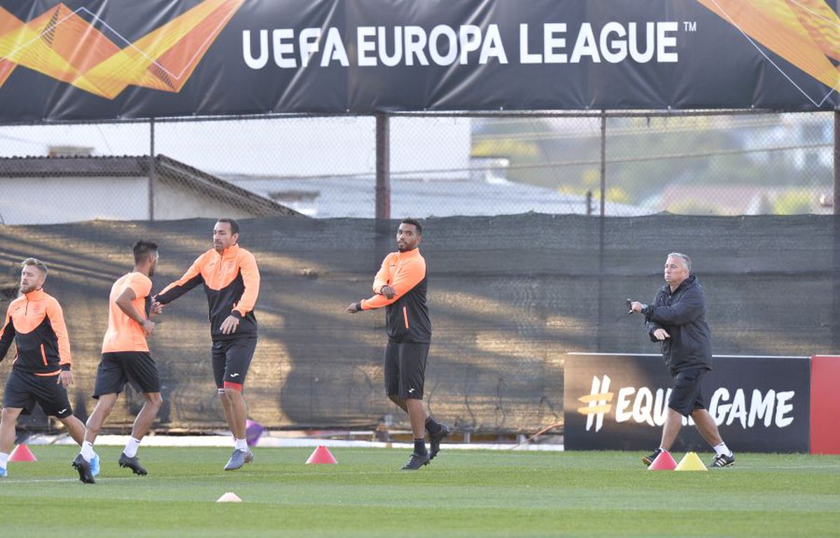 CFR CLUJ - LAZIO // GALERIE FOTO + VIDEO Dan Petrescu și Simone Inzaghi au abordat total diferit ziua dinaintea meciului » Imaginea surprisă de fotoreporterul GSP în Gruia