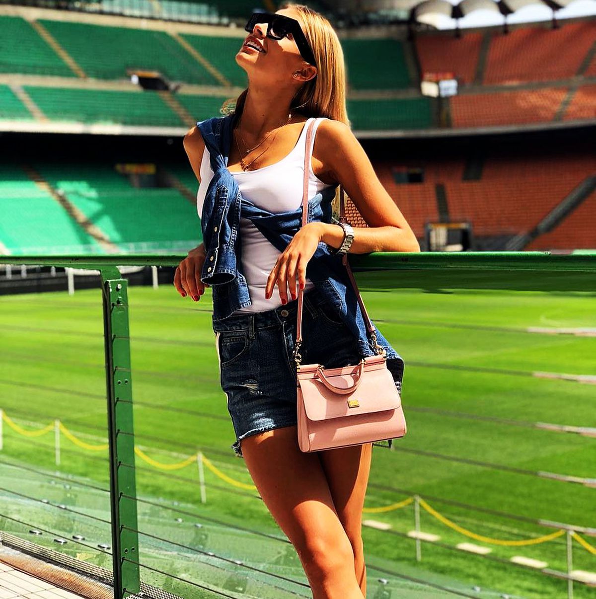 Jurnalista care l-a contrat pe Guardiola, surprinsă pe Arena Națională! Asistă la Ucraina - Austria