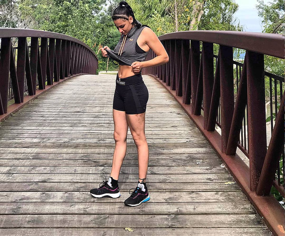 FOTO Diana Belbiță se pregătește de debutul în UFC: bărbatul care e mereu alături de ea