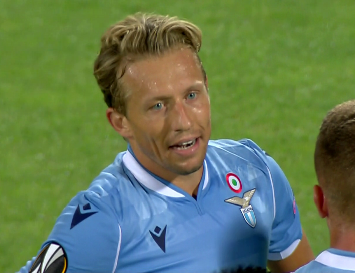 CFR CLUJ - LAZIO 2-1 // FOTO Noroc că nu e VAR! „Vulpoiul” Djokovic l-a păcălit pe arbitru și a obținut un penalty-ul din care Deac a egalat