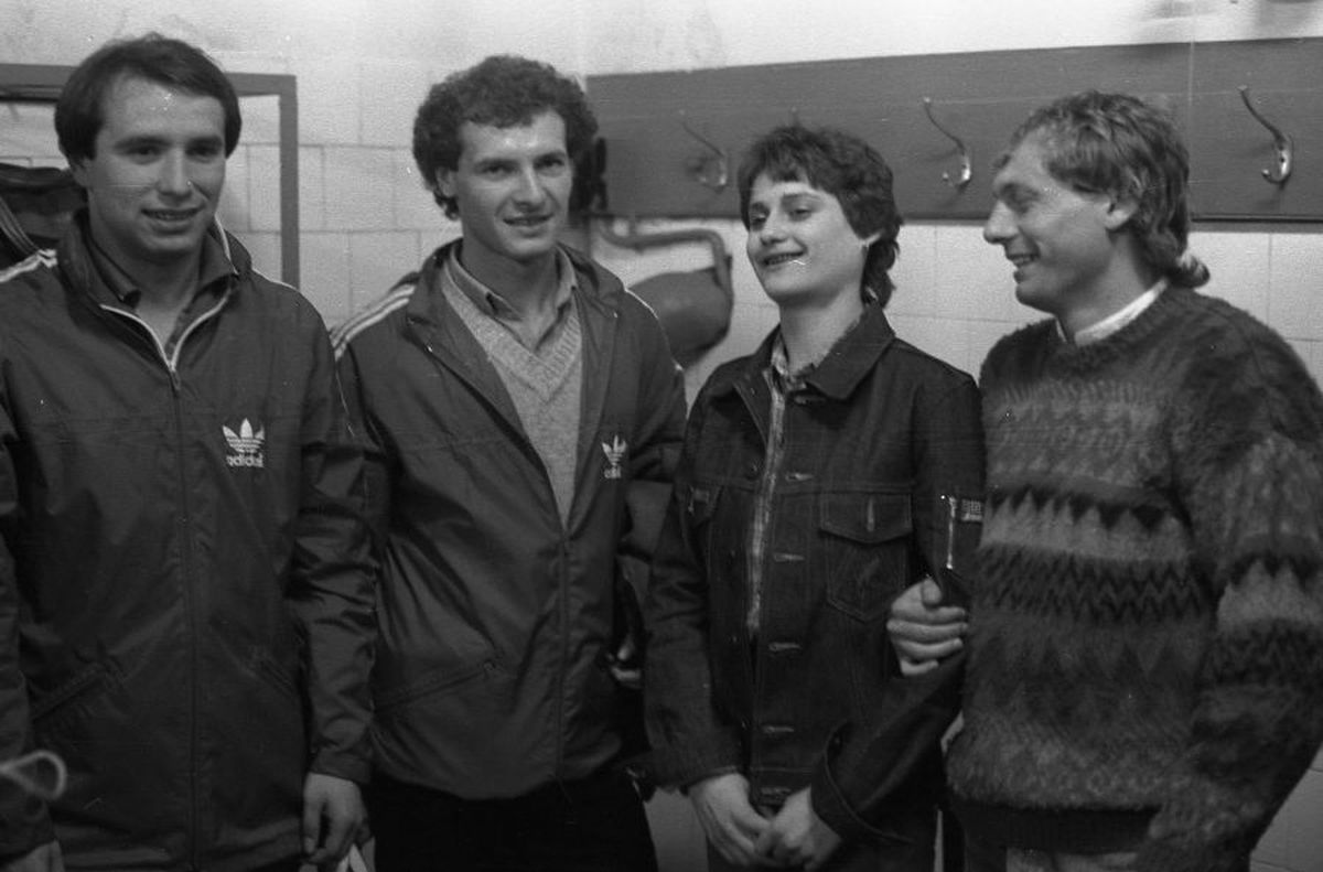 VIDEO + FOTO Ilie Balaci, comemorat, azi, la un an de la moarte » Oltenii l-au desenat în centrul Craiovei, folosind ca model o imagine din arhiva GSP