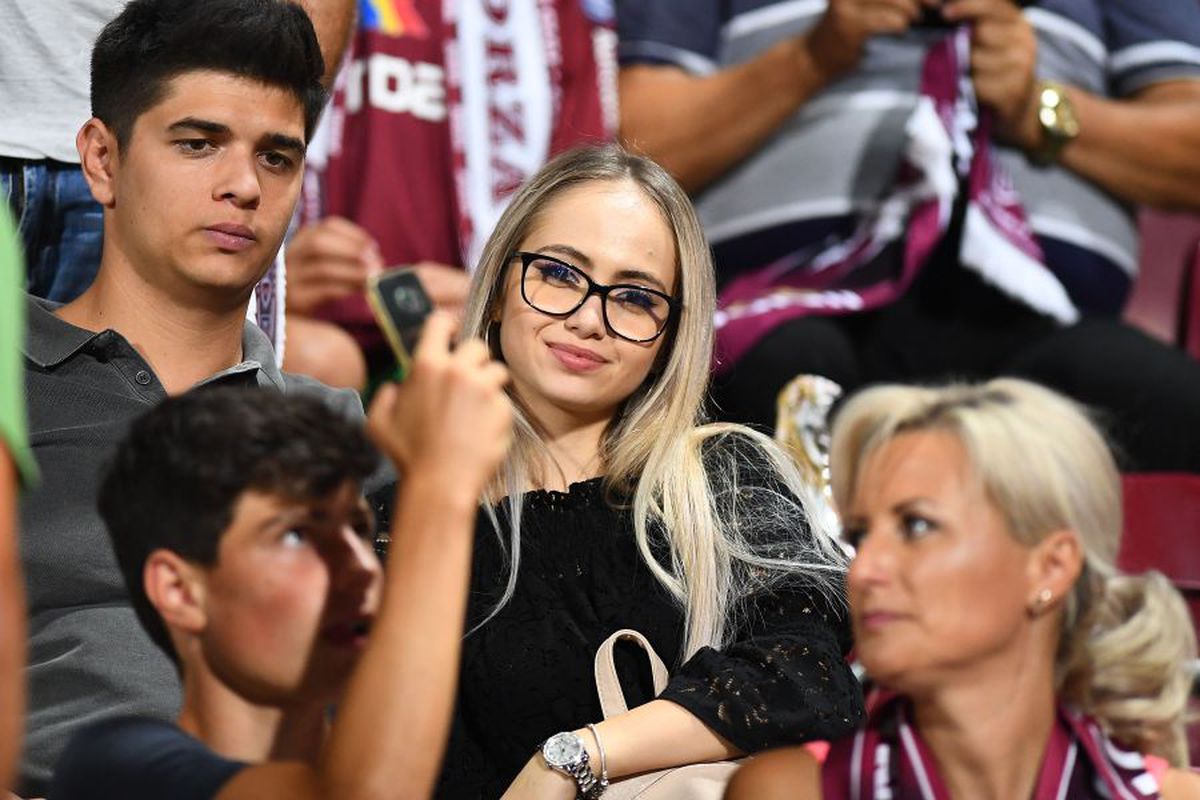 Atmosferă CFR-Slavia