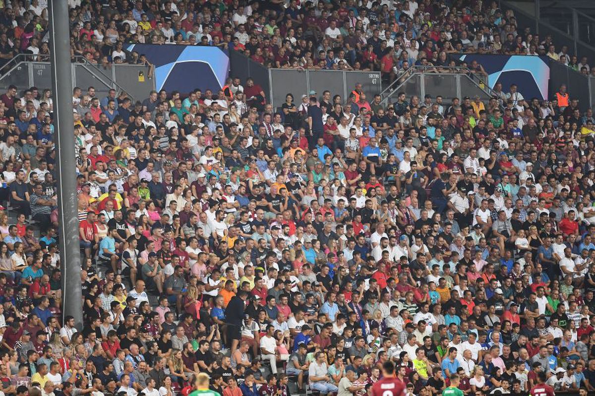 CFR CLUJ - SLAVIA PRAGA 0-1 // GALERIE FOTO Ardealul fain » Români din toată țara, unguri și cehi au luat cu asalt arena din Gruia