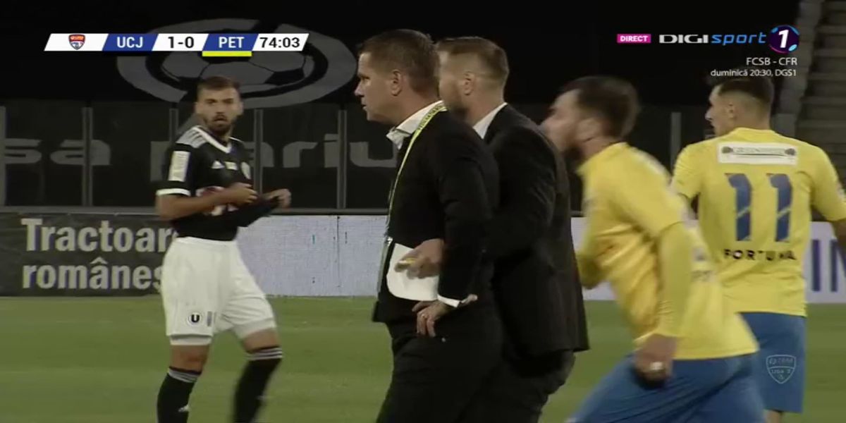 FOTO Scandal URIAȘ la U Cluj - Petrolul » Flavius Stoican a vrut să scoată echipa de pe teren! + Iureș la vestiare: „De ce m-ai eliminat, mă, băiatule?”