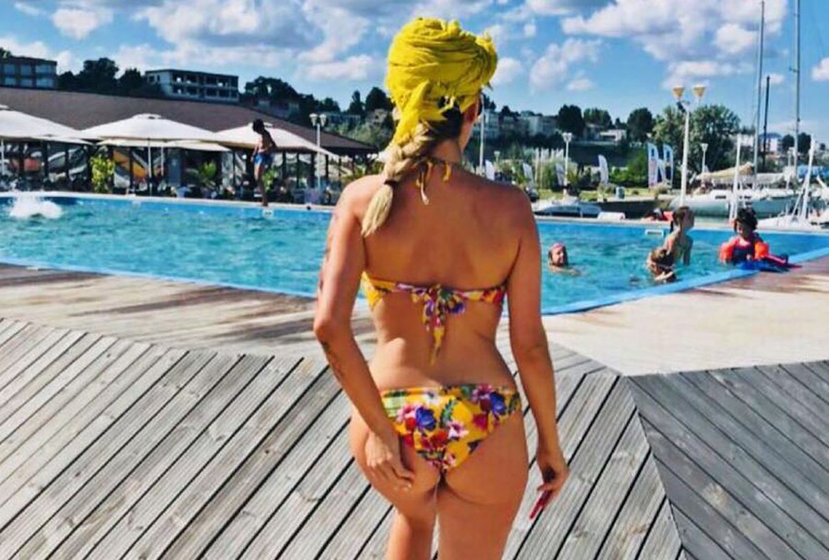 FOTO Andreea Bănică, superhot și la 41 de ani: „Mănânc amandine cu tava, dar am noroc cu sala”