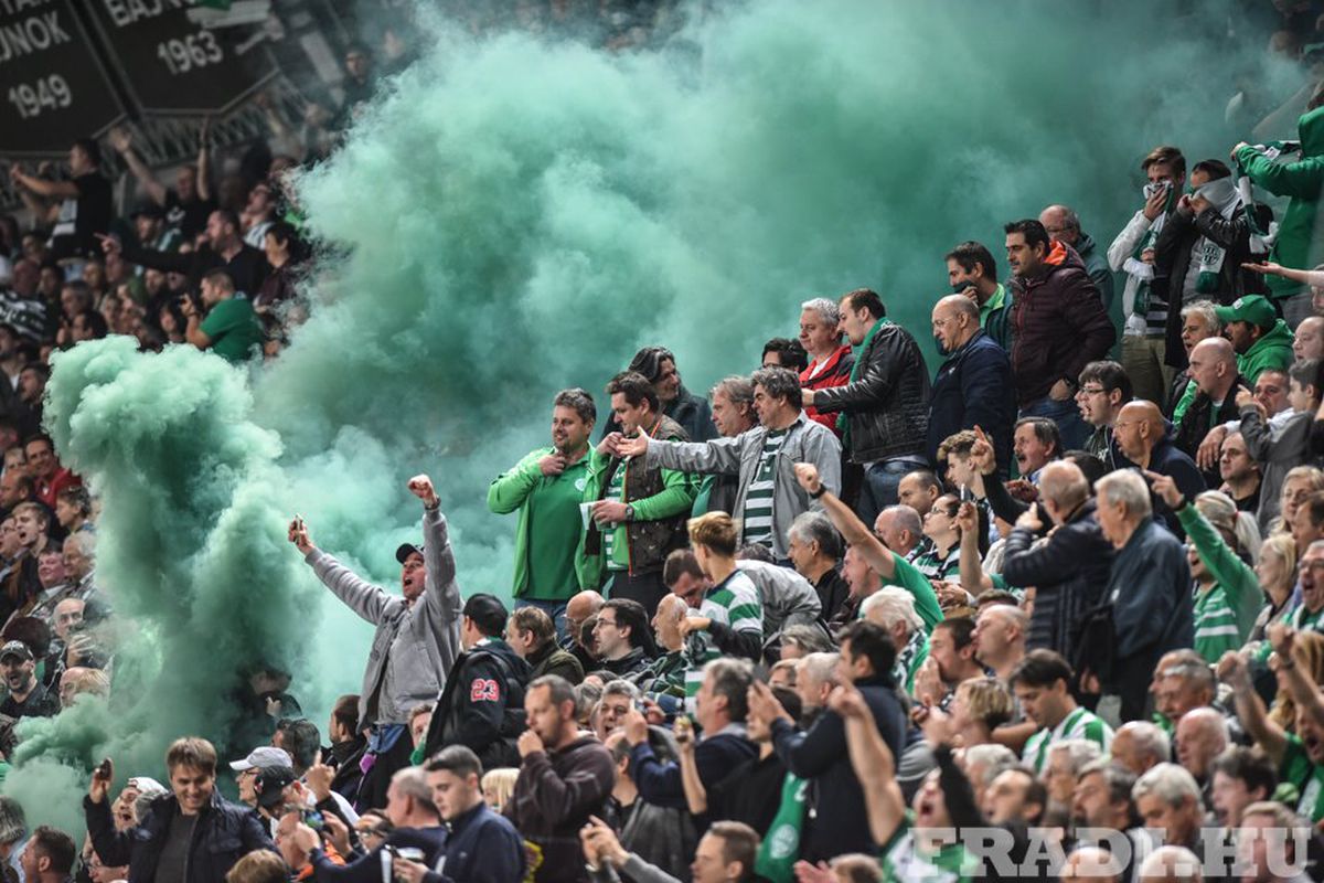 FERENCVAROS - UJPEST 1-0 // VIDEO + FOTO Atmosferă ULUITOARE la derby-ul Ungariei: ultrașii au „incendiat” stadionul!