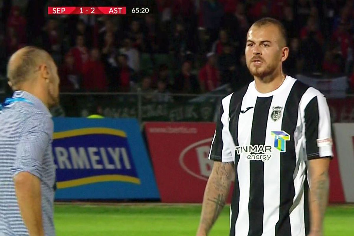 SEPSI - ASTRA // FOTO Denis Alibec, moment de nervozitate după ce a fost scos de Bogdan Andone: cum a reacționat atacantul