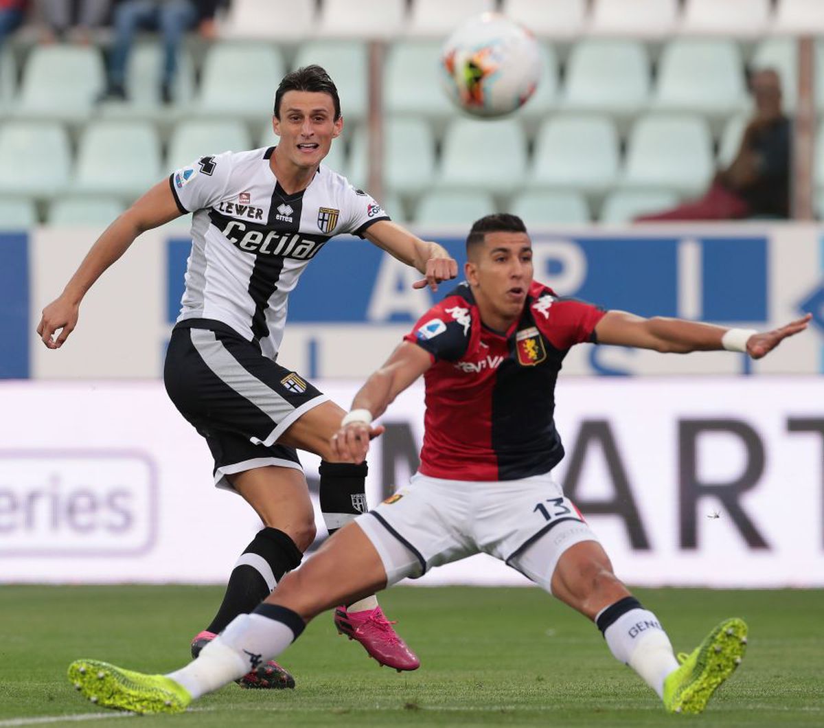 VIDEO PARMA - GENOA 5-1 // FOTO Ionuț Radu, ciuruit în Parma-Genoa, dar fără vină: a încasat 5 goluri, 3 în 7 minute