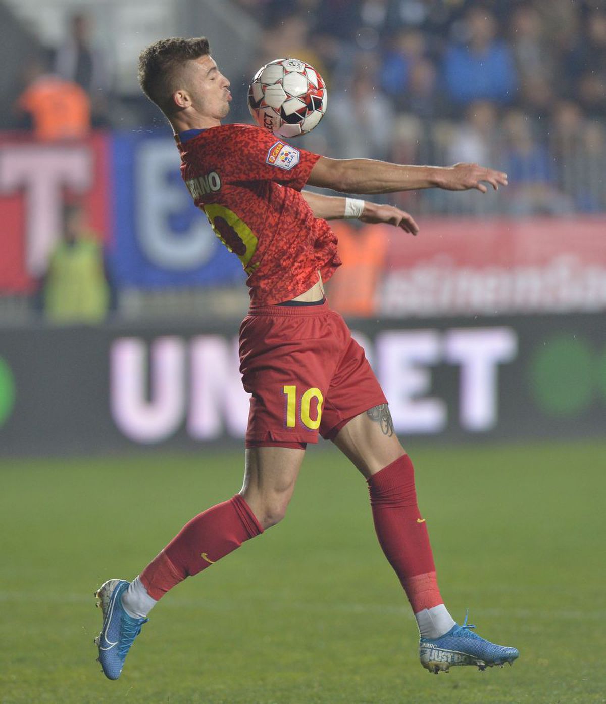 CHINDIA TÂRGOVIȘTE - FCSB 1-2 // FOTO+ VIDEO » Vintilă, acest exercițiu-experiment, e scos de Gnohere! „Bizonul” aduce victoria pentru FCSB în fața unei Chindii în care doar Moldovan are încredere