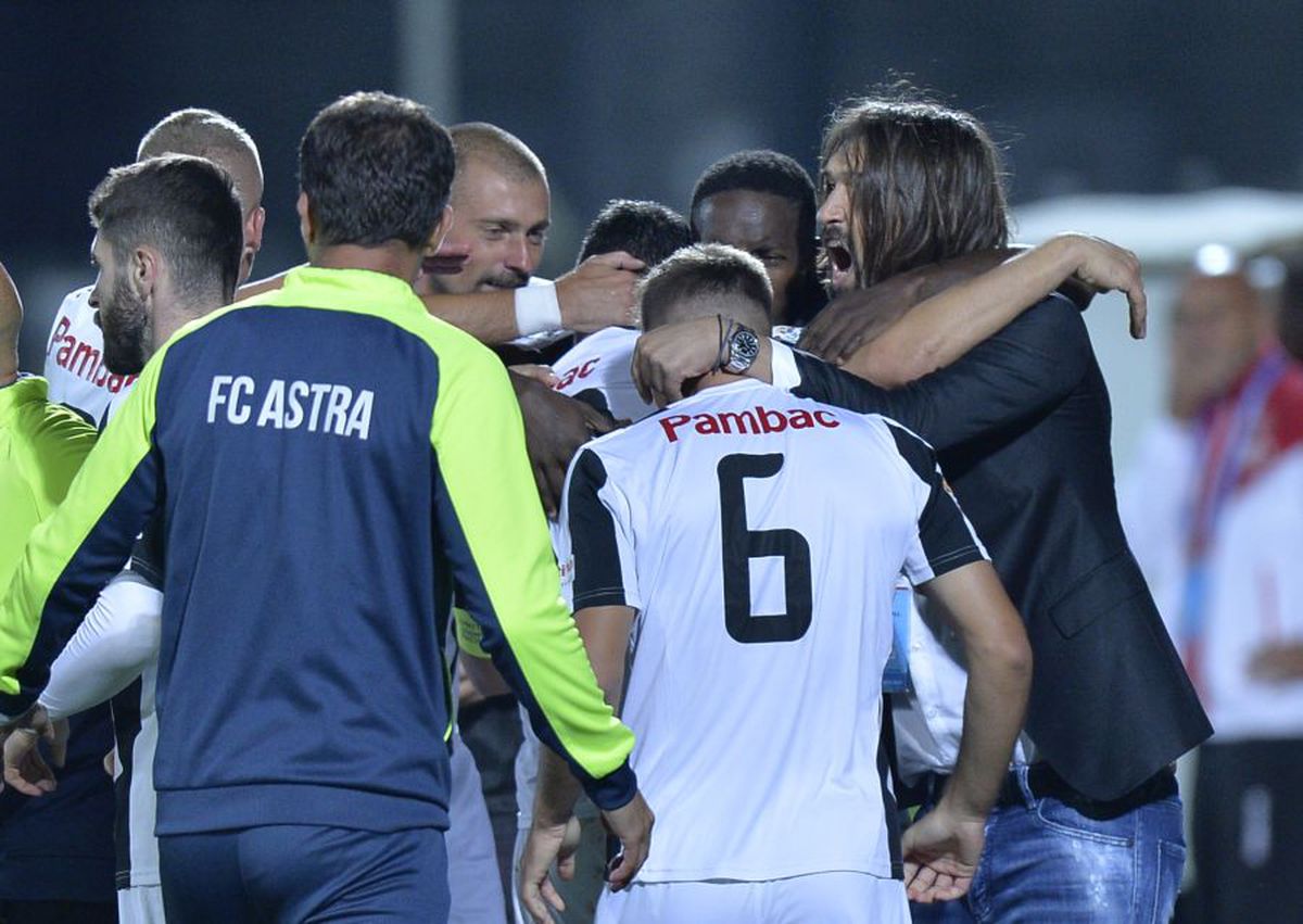 GALERIE FOTO Astra - Dinamo 3-2 // Cronică Cristian Geambașu: „Astra-i apărare, Dusan?”