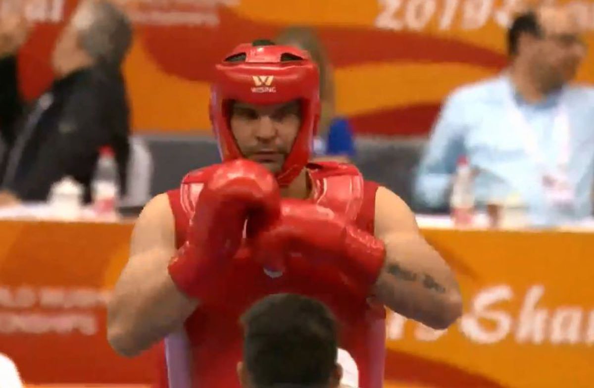 VIDEO Daniel Ghiță învins categoric de un rus în primul meci de la Campionatele Mondiale de Wushu