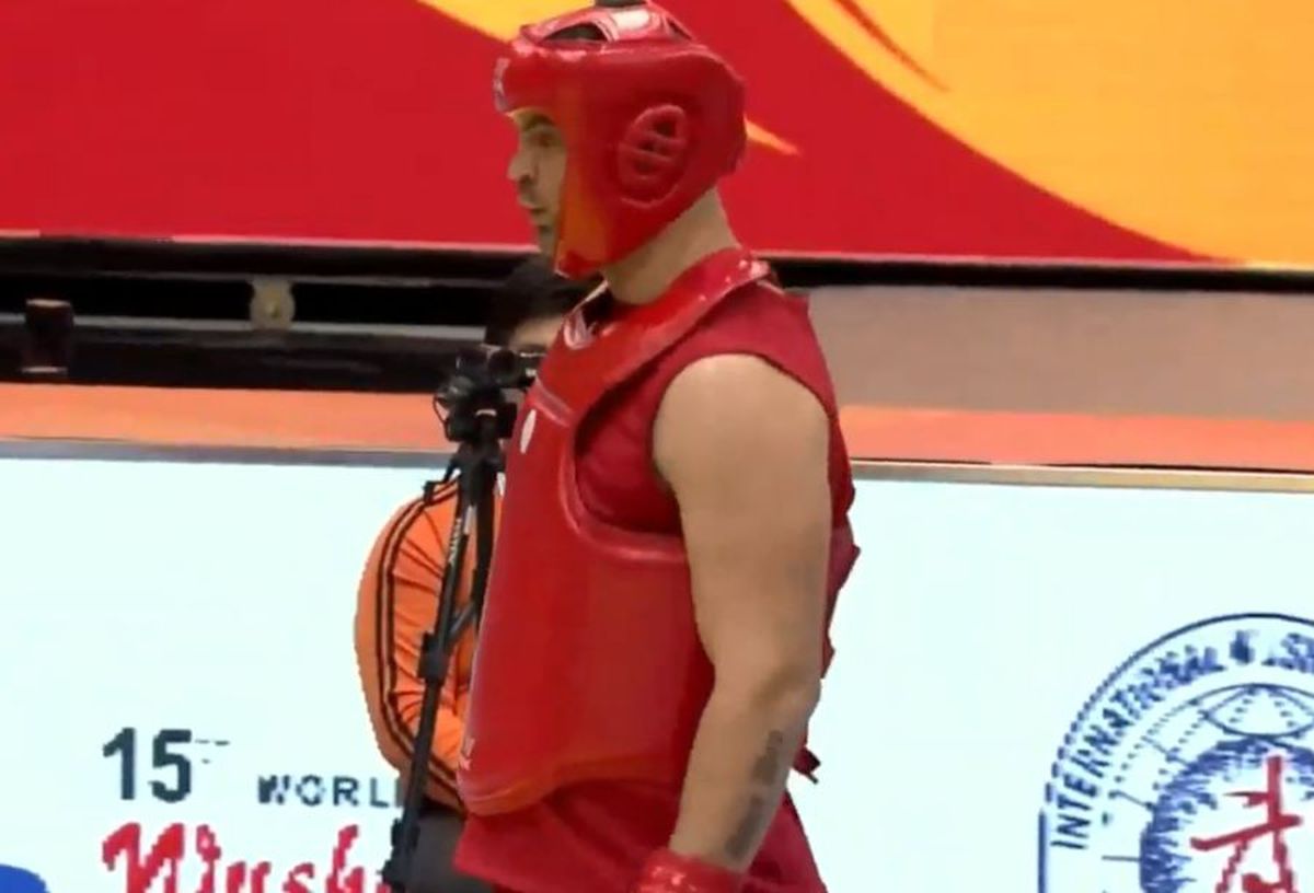 VIDEO Daniel Ghiță învins categoric de un rus în primul meci de la Campionatele Mondiale de Wushu