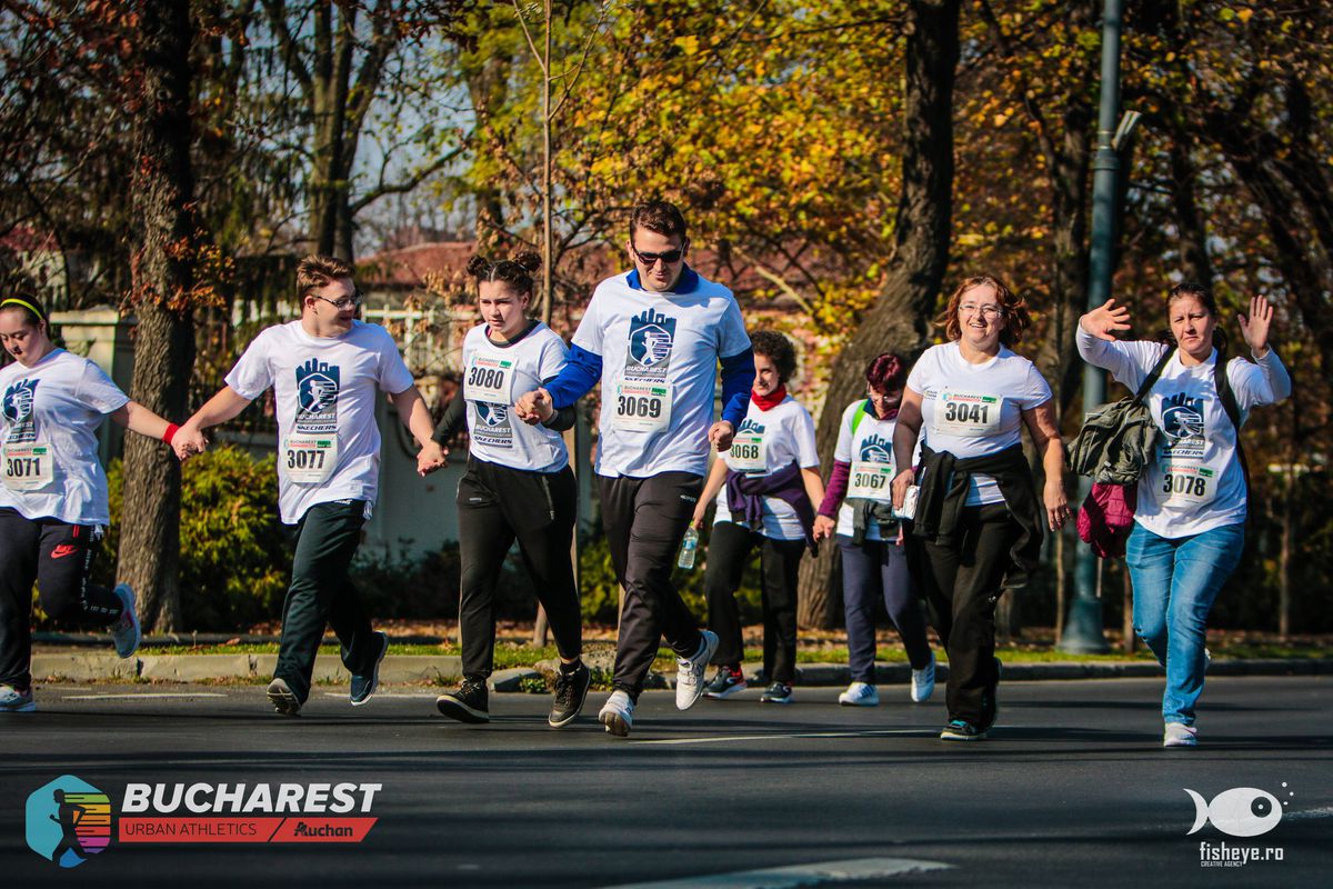 Esti pasionat de mișcare? Vino duminică cu familia și prietenii la spectacolul sportiv Urban Athletics Auchan, în inima Capitalei