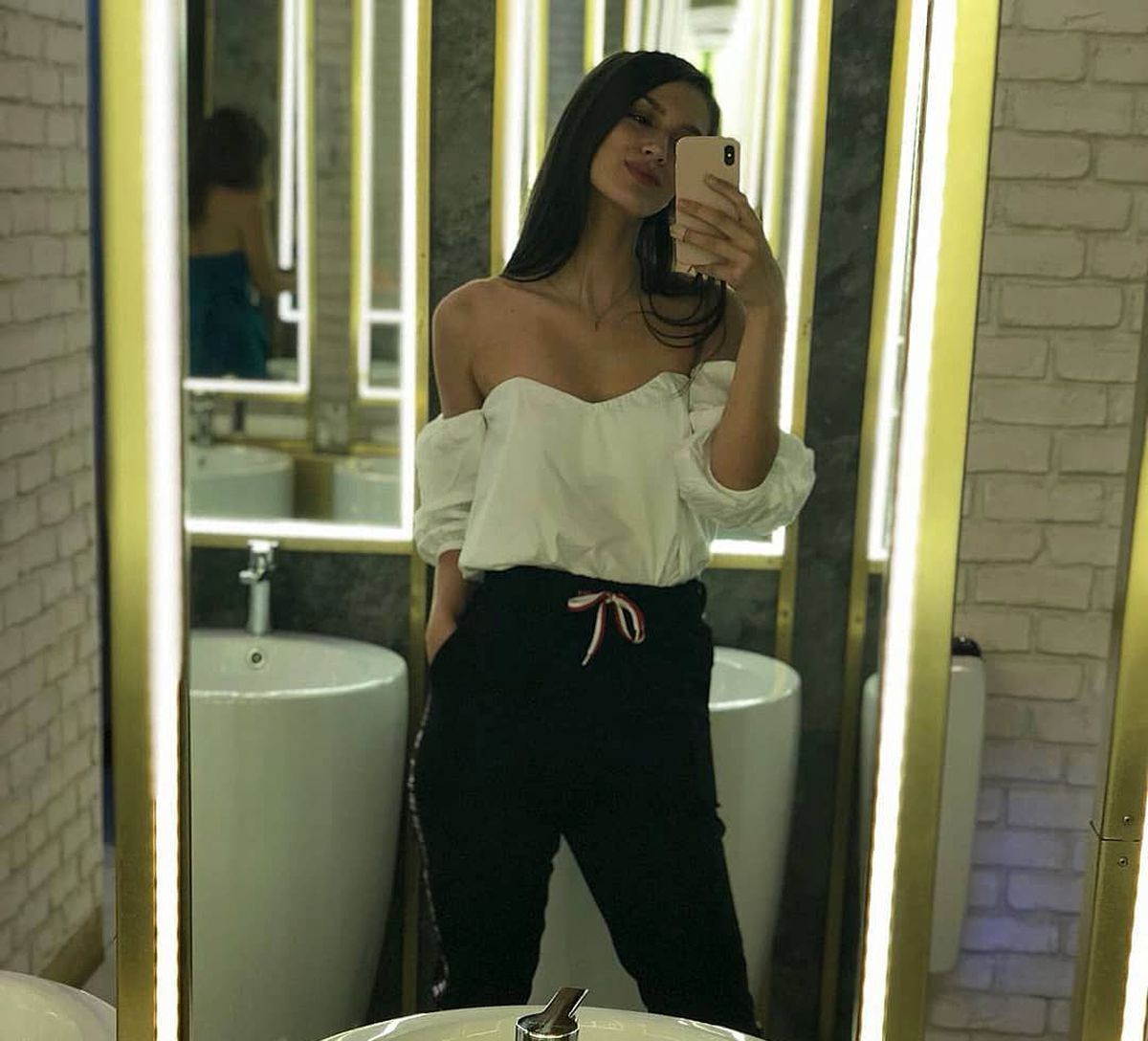 FOTO Comoara de acasă » Bogdan Argeș Vintilă are o fiică superbă! Cum arată Alexia Maria