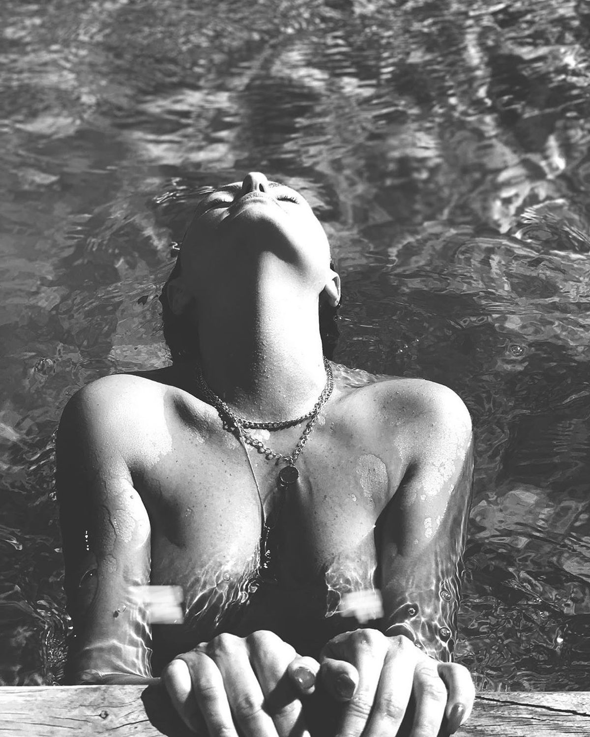 GALERIE FOTO „Woooow! Not censored"! Superba Alexandra Stan a apărut goală pe rețelele de socializare și a explicat secretele unui corp de invidiat