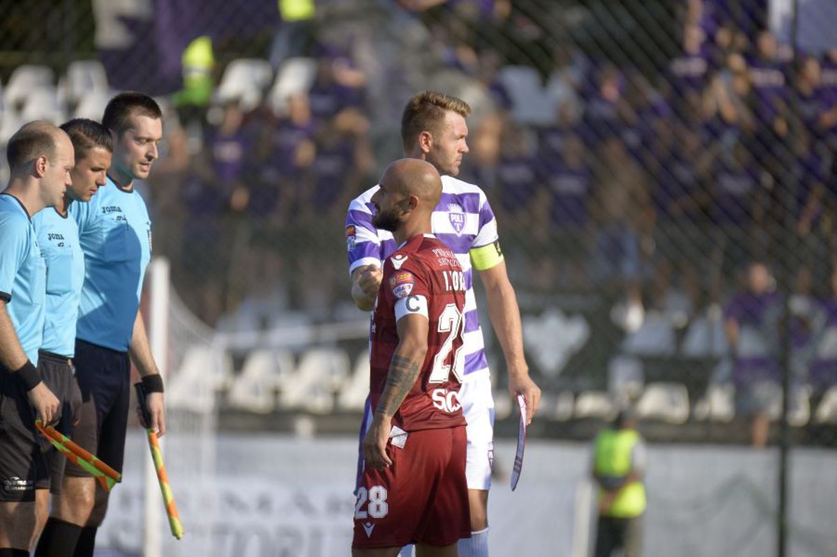 LIGA 2 // FOTO ACUM se joacă Rapid - ASU Poli, derby-ul etapei: start în  „Regie”, într-o atmosferă superbă