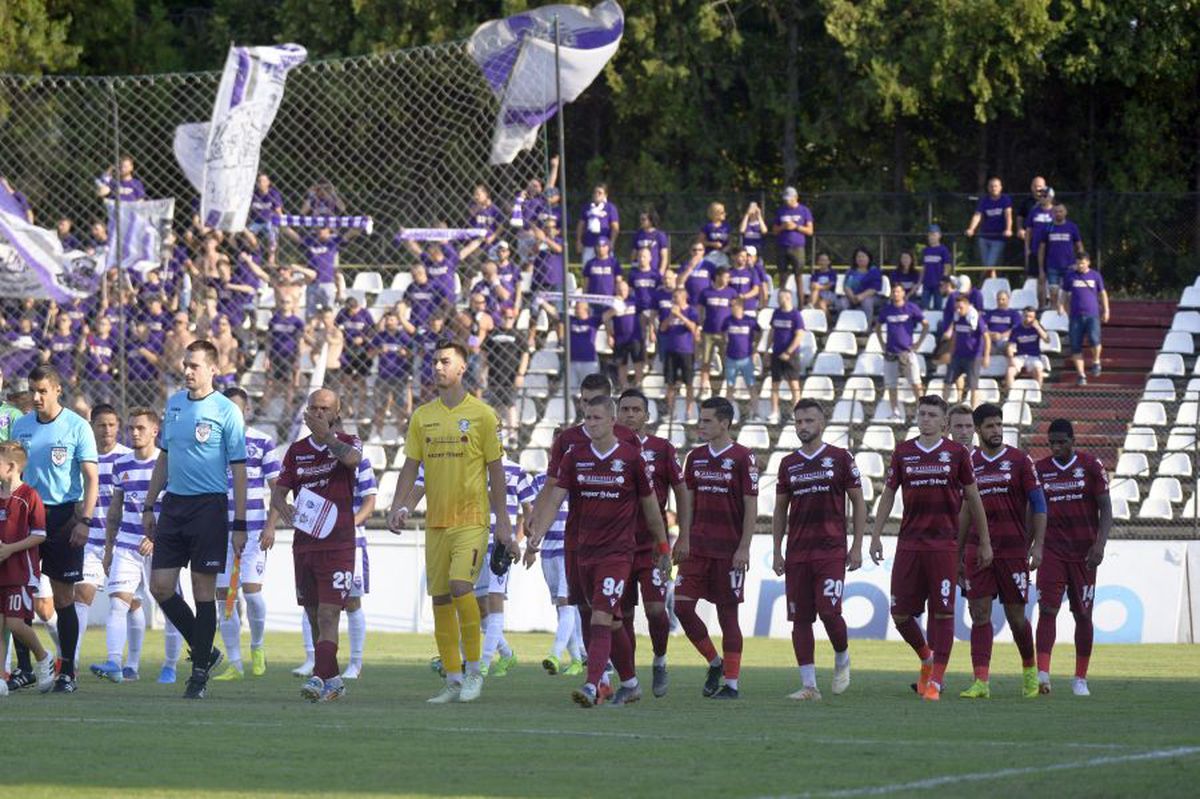 LIGA 2 // FOTO ACUM se joacă Rapid - ASU Poli, derby-ul etapei: start în  „Regie”, într-o atmosferă superbă