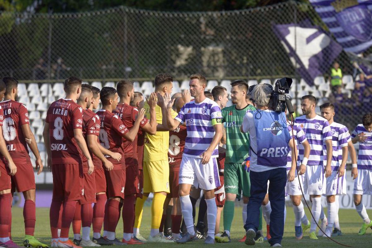 LIGA 2 // FOTO ACUM se joacă Rapid - ASU Poli, derby-ul etapei: start în  „Regie”, într-o atmosferă superbă