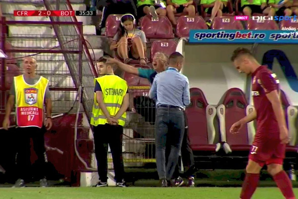 CFR CLUJ - FC BOTOȘANI 4-1 // FOTO Dan Petrescu, o nouă criză de nervi pe margine » Cum au încercat să-l calmeze clujenii