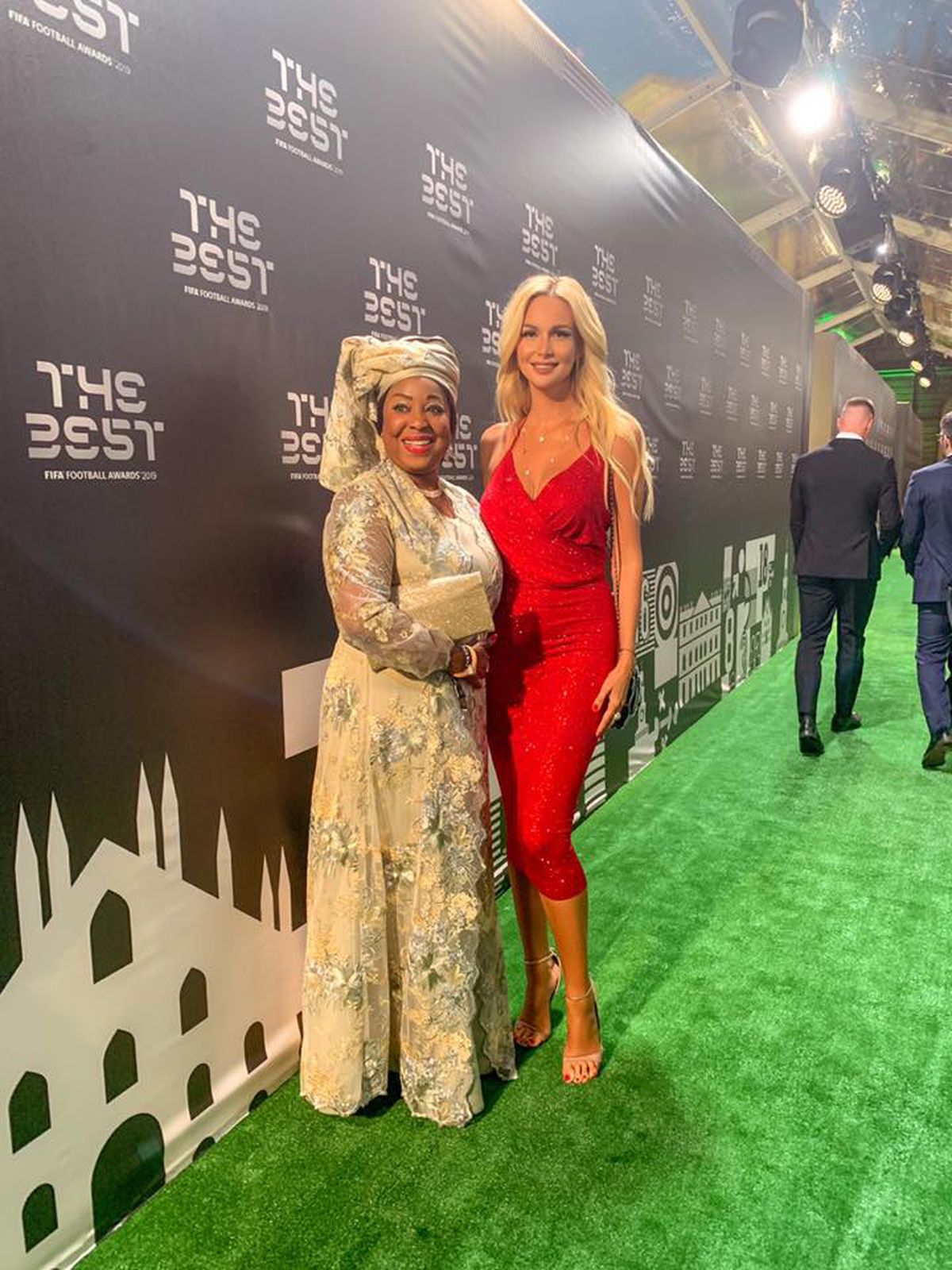 FOTO Victoria Lopyreva l-a făcut uitat pe Messi la Gala FIFA The Best » Rusoaica a întors toate privirile