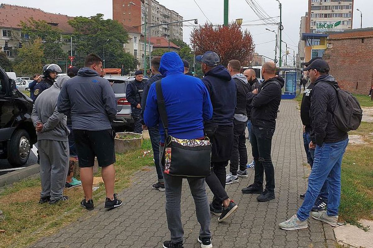 UTA - DINAMO // VIDEO + FOTO Incidente șocante pe străzi! Fanii lui Dinamo și cei ai lui Poli, ciocniri violente în centrul Timișoarei: „Motorul