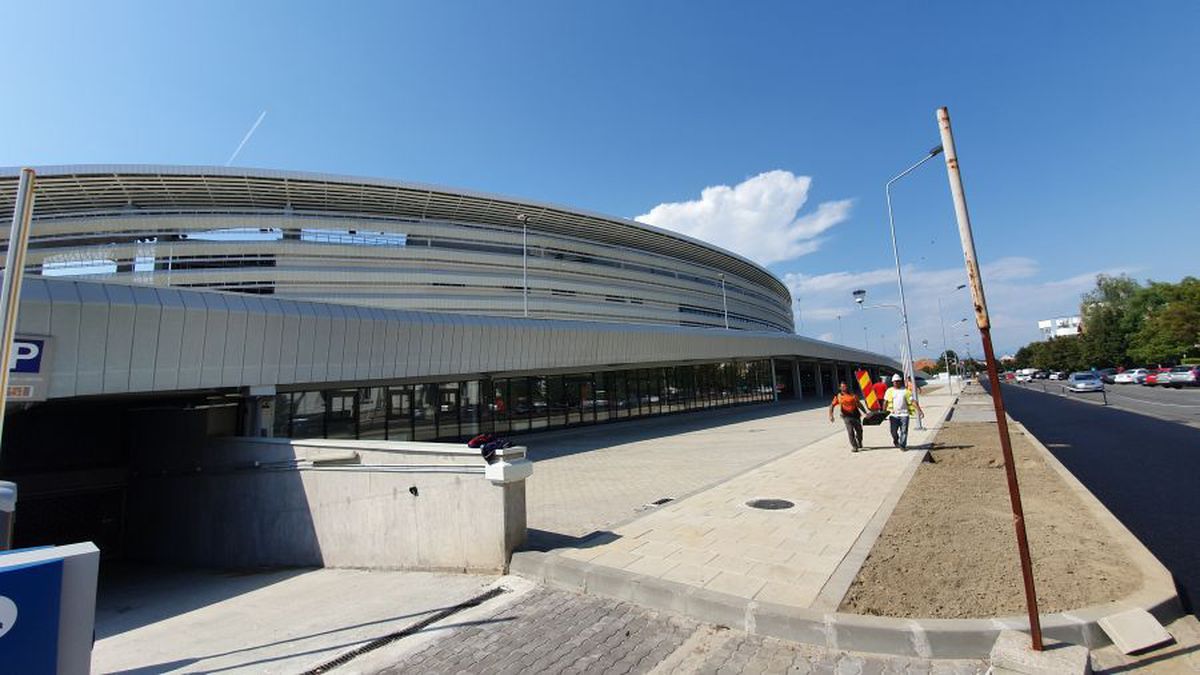 PANDURII TG. JIU - U CLUJ 0-1 // FOTO + VIDEO S-a inaugurat superstadionul din Târgu Jiu » Imagini senzaționale de la primul meci