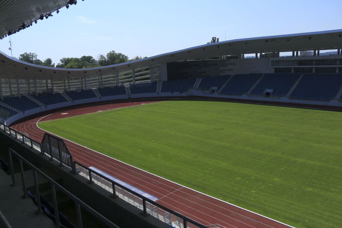 PANDURII TG. JIU - U CLUJ 0-1 // FOTO + VIDEO S-a inaugurat superstadionul din Târgu Jiu » Imagini senzaționale de la primul meci