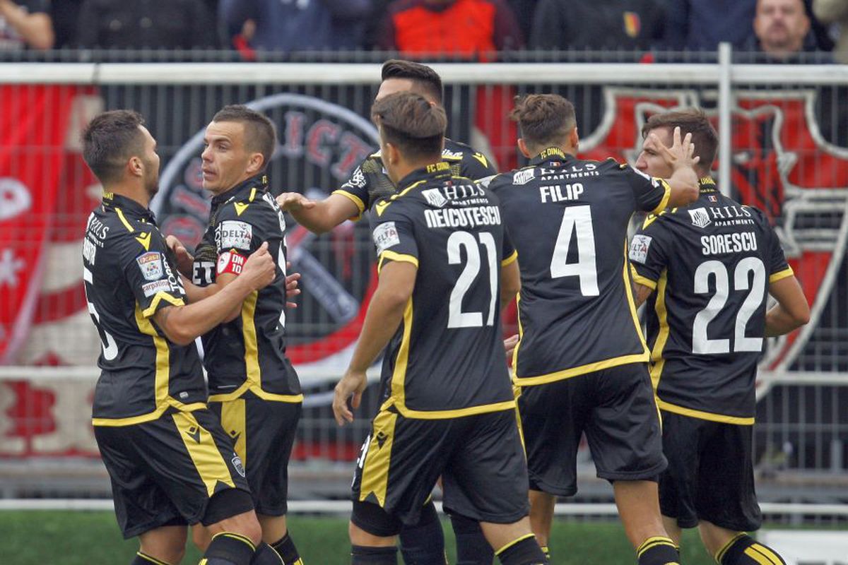 CUPA ROMÂNIEI //VIDEO + FOTO  UTA Arad - Dinamo 1-3 » Cu Dan Nistor spre „optimi” » Dinamo trece de UTA după un meci perfect făcut de căpitanul „câinilor”