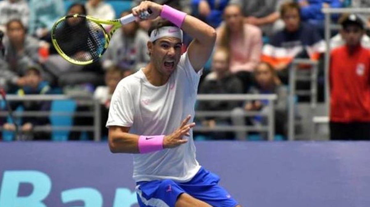 VIDEO Dinamovistul Ivan Pesic a urmărit live supermeciul Djokovic - Nadal » Primii doi jucători ai lumii au făcut SHOW în Kazahstan