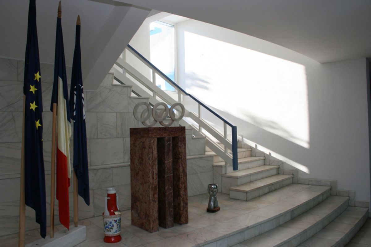 Tupeu de fost secretar general MTS și viitor prefect de Gorj » Cristinel Rujan, petrecere la mare cu gașca pe banii statului