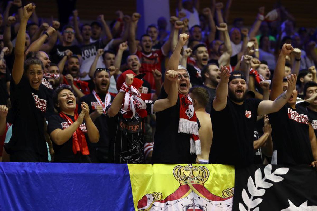 HANDBAL / GALERIE FOTO+VIDEO Dinamo a cucerit Supercupa la handbal masculin! De ce dă Federația în judecată