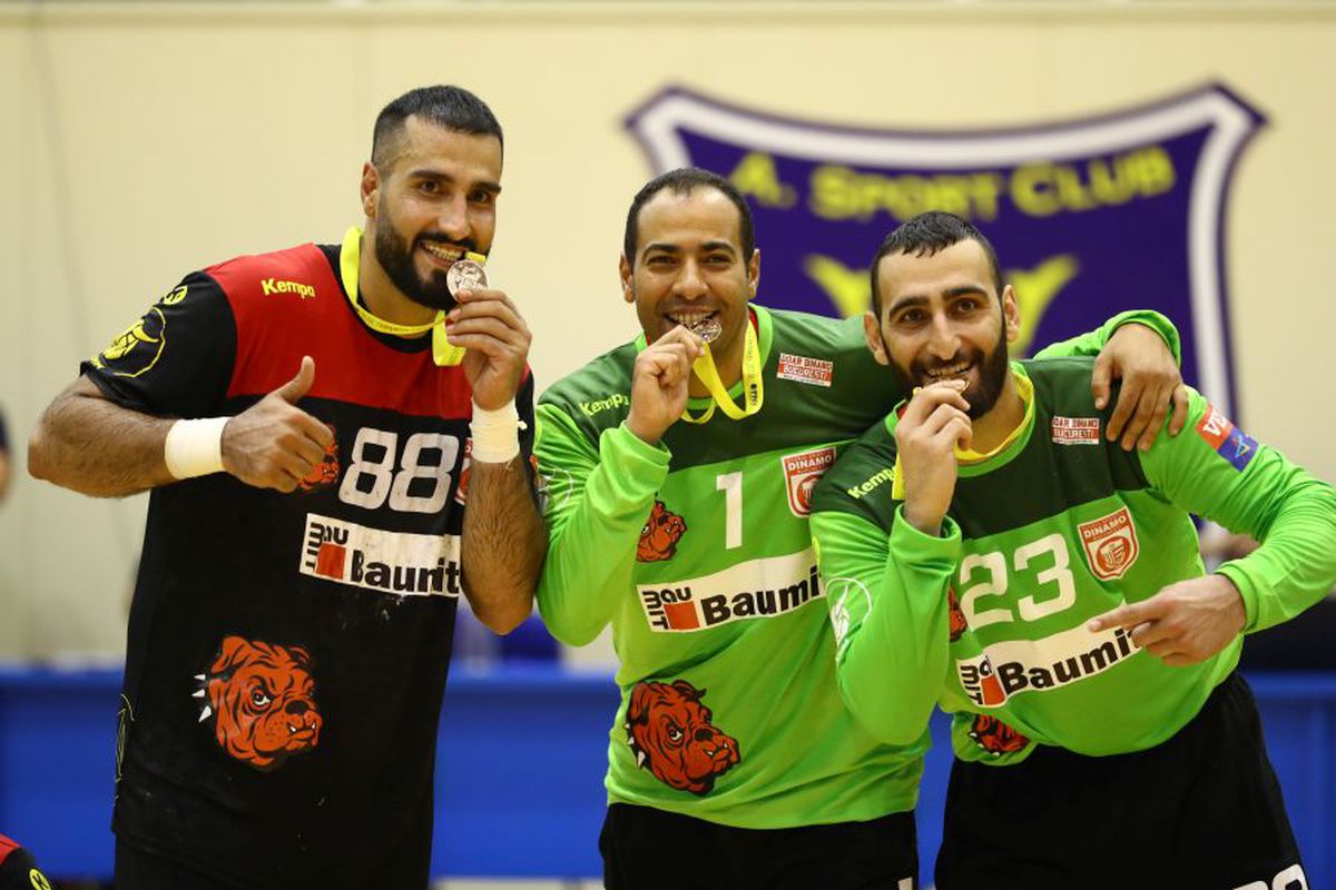 Galerie handbal Dinamo - Poli