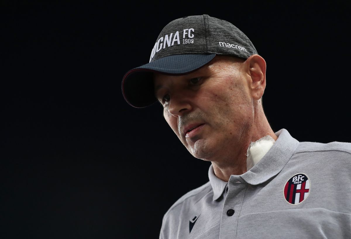 VERONA - BOLOGNA 1-1 // FOTO Sinisa Mihajlovic face chimioterapie, dar a insistat să stea pe bancă!