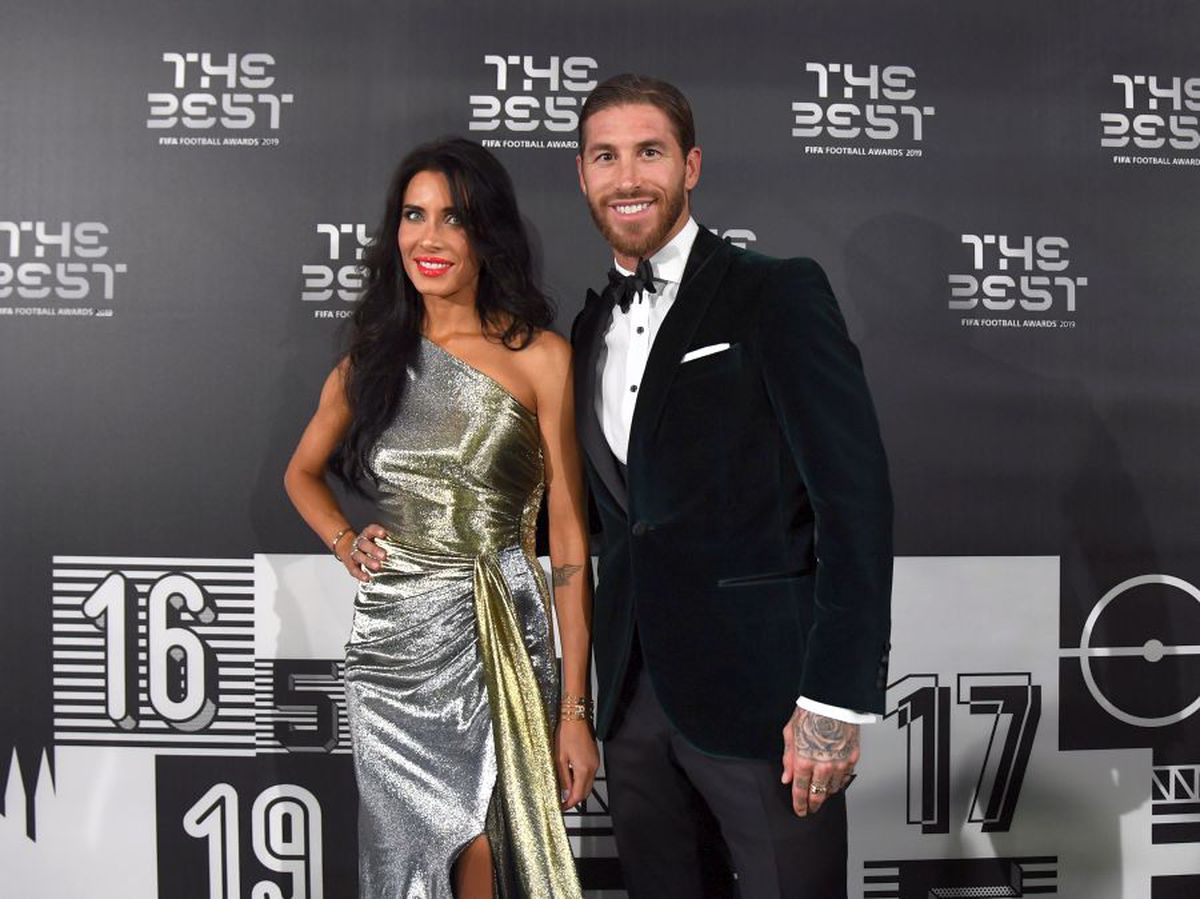 GALERIE FOTO Adelina și Cristi Chivu au strălucit la Gala Fifa The Best » Soțiile jucătorilor au întors toate privirile la evenimentul de la Milano