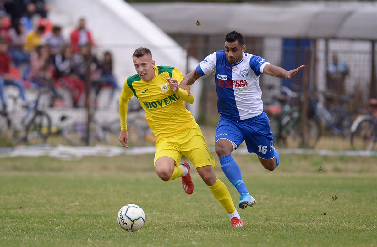 CS FĂUREI - CS MIOVENI 1-5 // VIDEO+FOTO Reportaj din Făurei » Cupa, viața satului: „Pentru 2019 e penibil! Nu putem spune că n-au fost emoții”