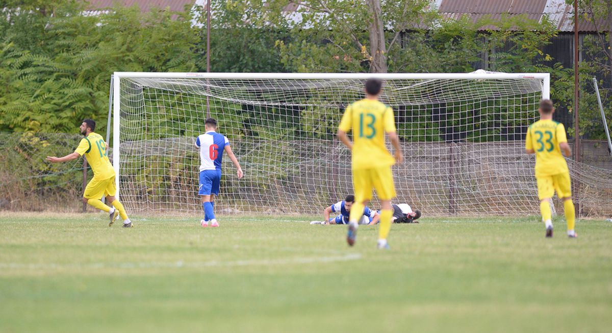 CS FĂUREI - CS MIOVENI 1-5 // FOTO&VIDEO Reportaj din Făurei: Cupa, viața satului!