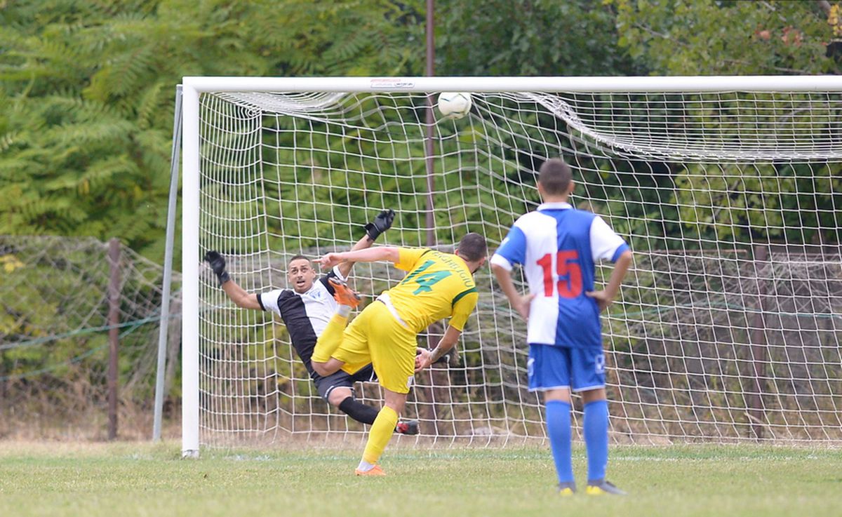 CS FĂUREI - CS MIOVENI 1-5 // FOTO&VIDEO Reportaj din Făurei: Cupa, viața satului!