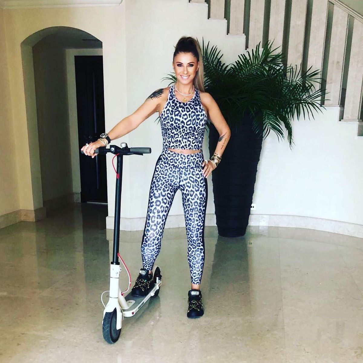 FOTO Anamaria Prodan și-a luat pisică de rasă! Câți bani a costat-o și cum a făcut-o vedetă pe internet